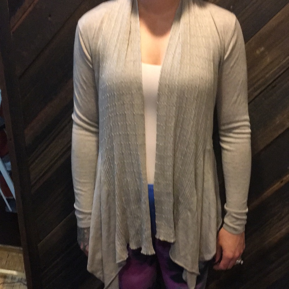 A tan forever 21 cover all